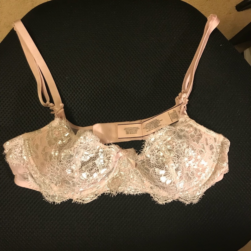 32b Victoria’s Secret wicked lace
